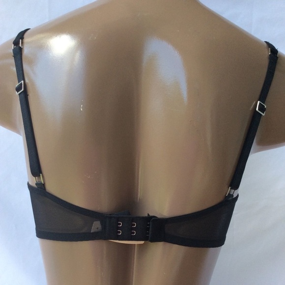 Nothing - Picture 5 of 16